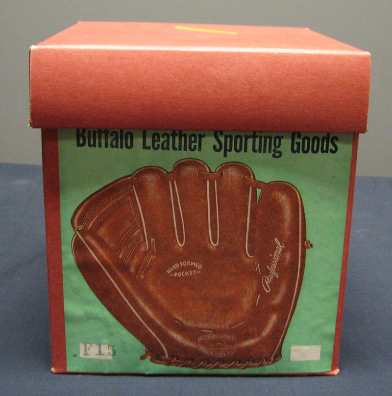 Vintage 1950s Wilson Leather Baseball Glove Fielders Mitt Harvey