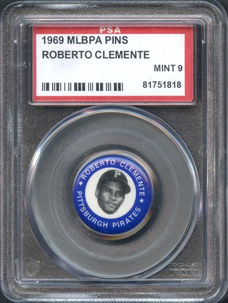 1969 MLBPA Pins Roberto Clemente PSA 9 MINT