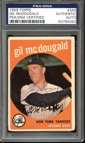 1959 Topps #345 Gil McDougald Autographed PSA/DNA AUTHENTIC