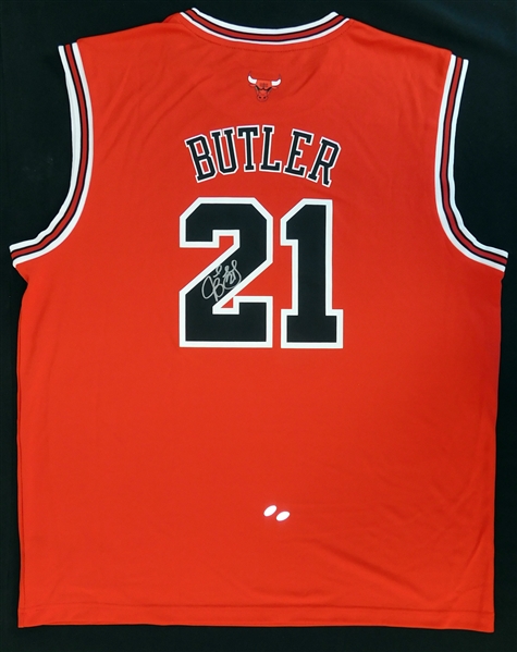 Jimmy Butler Signed Chicago Bulls Replica Jersey Leaf Authentics