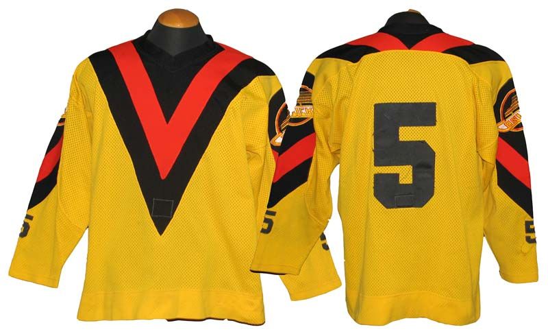 Vancouver Canucks Flying V Jersey Yellow Rare