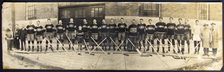 1926-27 Montreal Canadiens Panoramic Photo with Morenz, Hainsworth, Mantha and Joliat