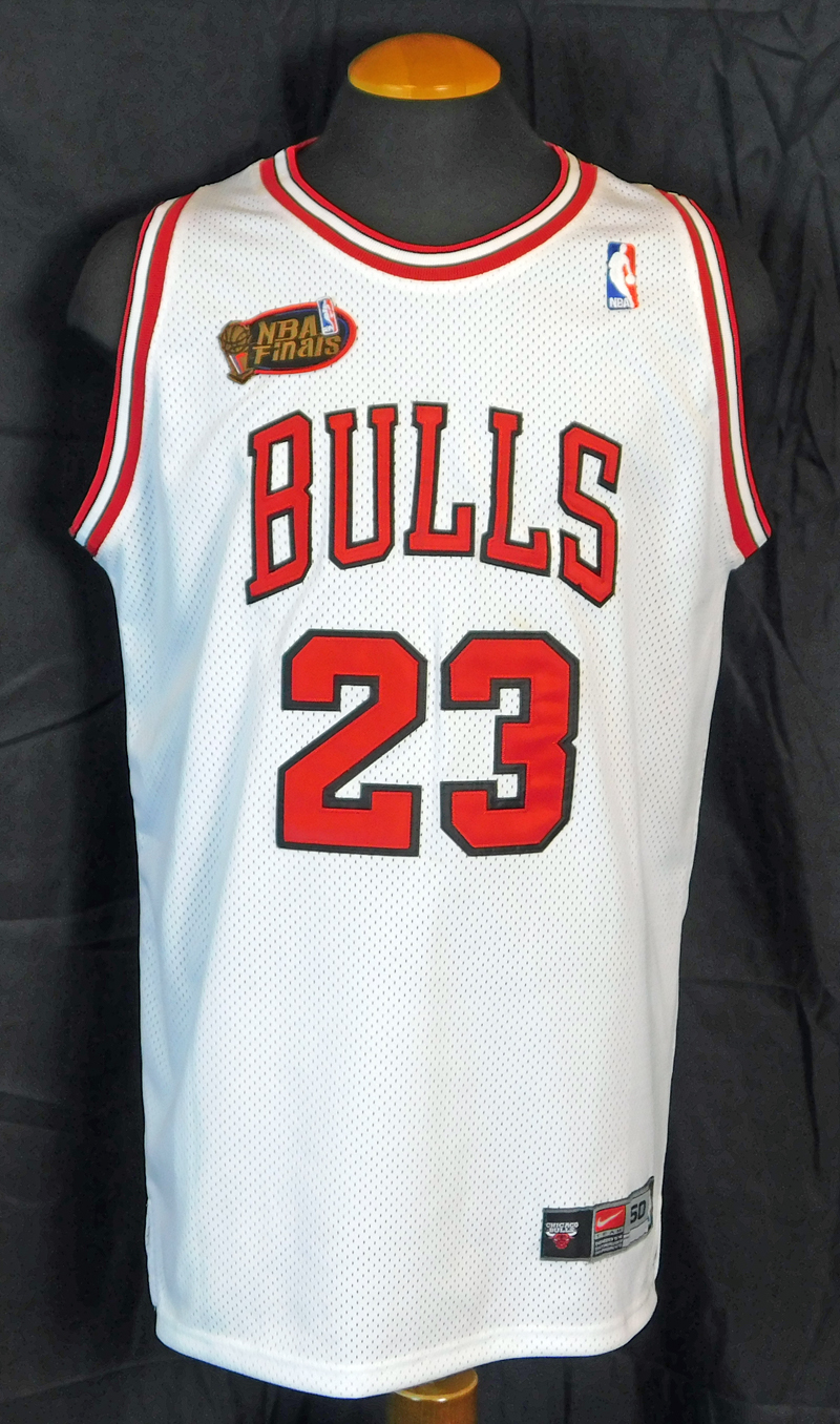 Lot Detail - Michael Jordan Signed Officially Licensed Chicago Bulls ...